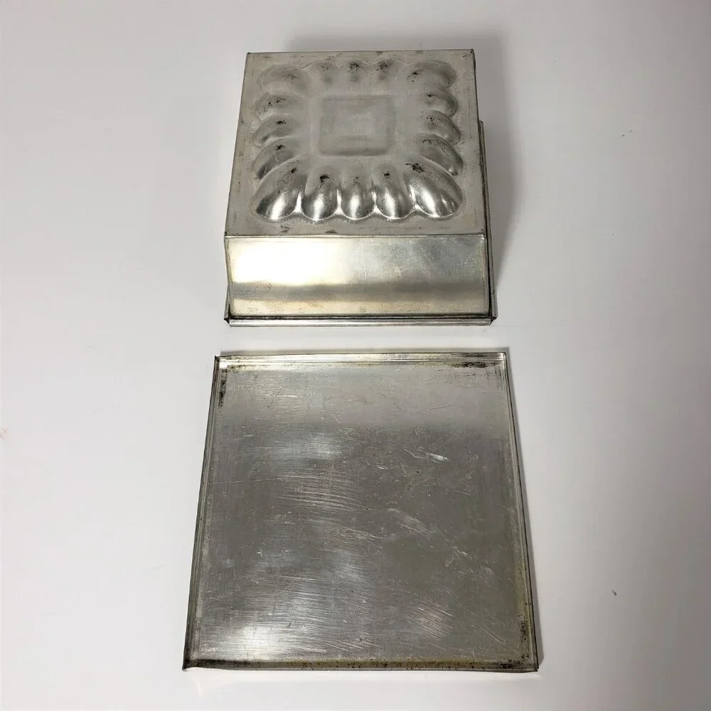 Bakeware Bundle 17 Pieces, New and Unique Vintage Items for Desserts Flans Tarts